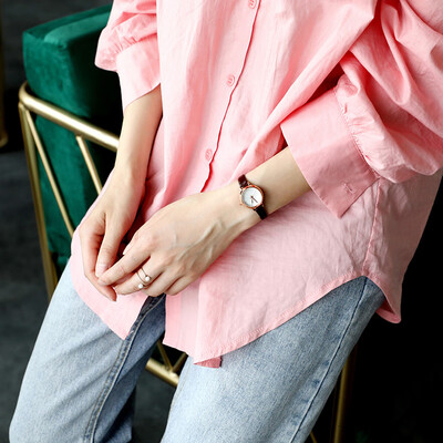 Korea Joker Inssen Department of Literature&Art Retro chic Simple Belt Cold Wind Student Quartz Watch Female Student
Korea Joker Inssen Department of Literature&Art Retro chic Simple Belt Cold Wind Student Quartz Watch Female Student