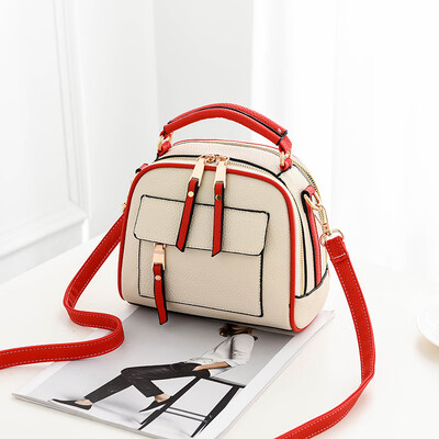 On the new womens fashion Korean version of the girl texture 100-lap lady slanted one-shoulder bag simple
On the new womens fashion Korean version of the girl texture 100-lap lady slanted one-shoulder bag simple