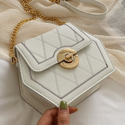 Western style womens bag summer new 2019 popular diamond chain messenger bag women Joker fashion shoulder bag tide
Western style womens bag summer new 2019 popular diamond chain messenger bag women Joker fashion shoulder bag tide