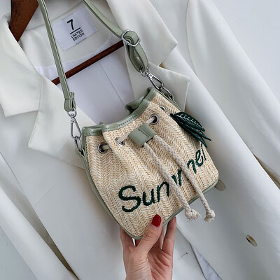 Summer bag handbags new 2019 Messenger bag small bag girl wild ins shoulder bag weaving bucket bag
Summer bag handbags new 2019 Messenger bag small bag girl wild ins shoulder bag weaving bucket bag