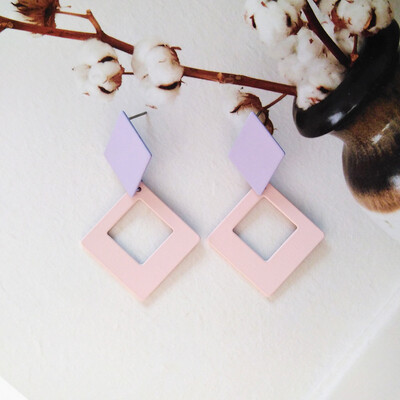 2019 new brand design candy color stitching earrings generous simple temperament summer earrings gifts Korean earrings for women
2019 new brand design candy color stitching earrings generous simple temperament summer earrings gifts Korean earrings for women