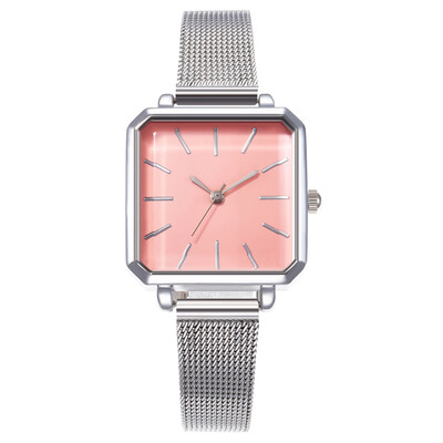 Explosion models ladies alloy steel belt quartz watch square shell mesh with Roman scale wrist watch
Explosion models ladies alloy steel belt quartz watch square shell mesh with Roman scale wrist watch