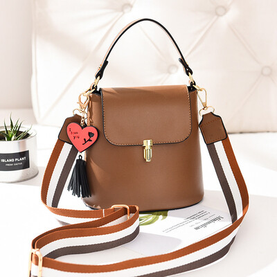 Female bag 2019 spring new cool Korean fashion handbag shoulder Messenger bag cross-border
Female bag 2019 spring new cool Korean fashion handbag shoulder Messenger bag cross-border