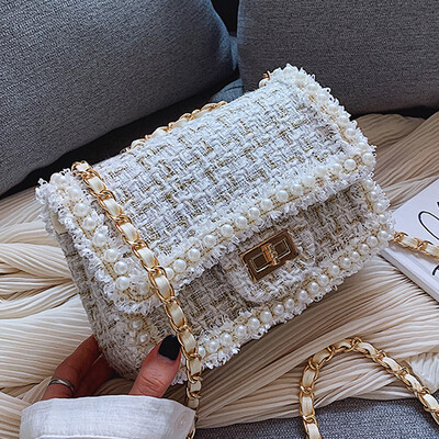 The net red small bag female 2019 autumn new tide Korean version wild messenger bag chain fashion small square bag
The net red small bag female 2019 autumn new tide Korean version wild messenger bag chain fashion small square bag