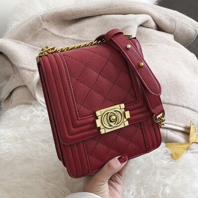 Bag women 2019 new Korean version of small fragrance wind bag mobile phone bag vertical diamond chain shoulder diagonal bag
Bag women 2019 new Korean version of small fragrance wind bag mobile phone bag vertical diamond chain shoulder diagonal bag