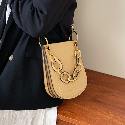 Ins super fire small bag female 2019 new Korean version of the foreign small square bag fashion student wild shoulder Messenger bag
Ins super fire small bag female 2019 new Korean version of the foreign small square bag fashion student wild shoulder Messenger bag