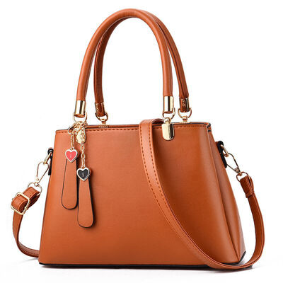 Womens bag 2019 new bag female Europe&America big bag fashion wild female bag slung shoulder bag 
Womens bag 2019 new bag female Europe&America big bag fashion wild female bag slung shoulder bag