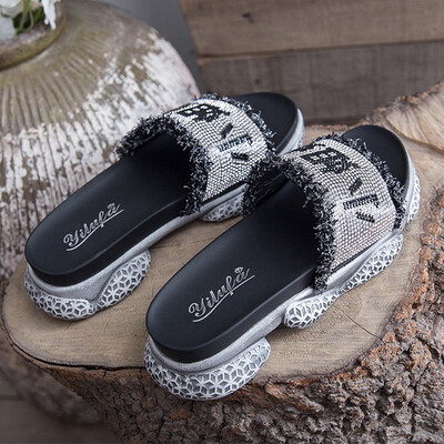 Cool&slippers women wear muffin thick bottom seaside lazy man word drag fashion water drill outdoor beach
Cool&slippers women wear muffin thick bottom seaside lazy man word drag fashion water drill outdoor beach