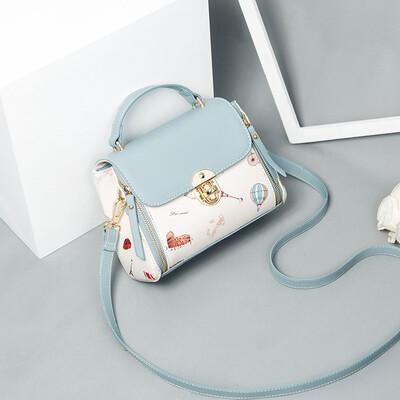 Summer ins Super Fire Girls on Korean Single Shoulder Messenger Bag Fashion Joker Handheld Crossover