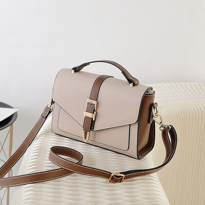 In summer ins ultra-hot portable girls are in vogue in Korean version of Joker shoulder bag messenger bag
In summer ins ultra-hot portable girls are in vogue in Korean version of Joker shoulder bag messenger bag