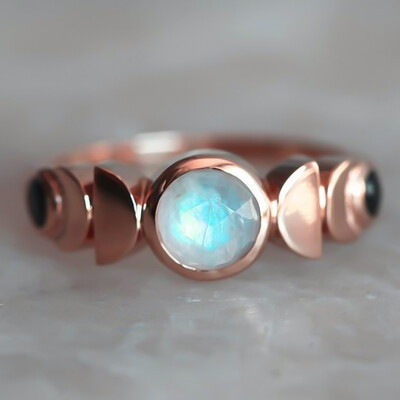 Moon Phase Ring Moon Cycle Ring Ladies Imitate Moonstone Crystal Diamond Ring Rose Gold Silver Color Celestial Jewelry
Moon Phase Ring Moon Cycle Ring Ladies Imitate Moonstone Crystal Diamond Ring Rose Gold Silver Color Celestial Jewelry