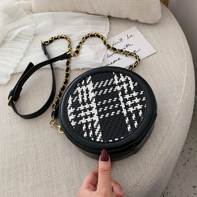 Summer contrast bag ins personality woven womens bag new 2019 fashion fresh shoulder slung small round bag
Summer contrast bag ins personality woven womens bag new 2019 fashion fresh shoulder slung small round bag