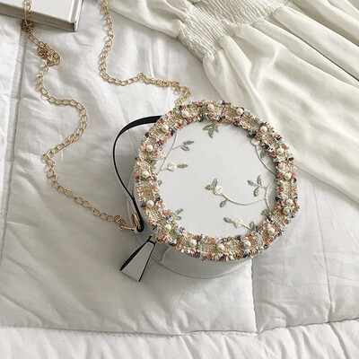 2019 new wild portable small round bag female chic embroidered Sen fairy neem bag lace chain shoulder bag
2019 new wild portable small round bag female chic embroidered Sen fairy neem bag lace chain shoulder bag