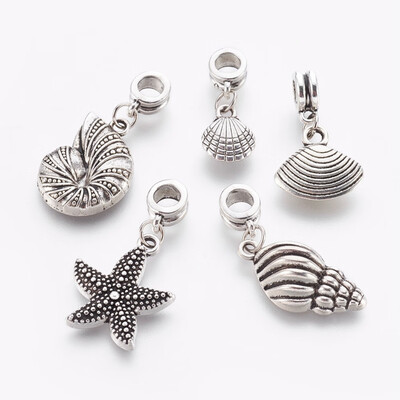 Alloy European Dangle Beads Large Hole Pendants with Iron Ring Mixed Shapes Antique Silver 2537mm
Alloy European Dangle Beads Large Hole Pendants with Iron Ring Mixed Shapes Antique Silver 2537mm
