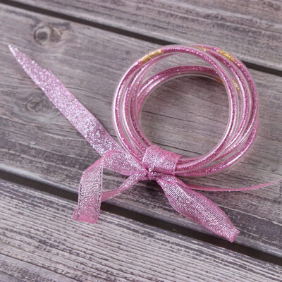5Pcs\Set New Fashion All Weather Glitter Bracelet Set Christmas Decoration Bowknot Jelly Bangles
5Pcs\Set New Fashion All Weather Glitter Bracelet Set Christmas Decoration Bowknot Jelly Bangles
