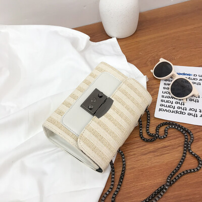 2019 new Sen temperament chain Messenger bag female simple contrast color woven bag fashion wild striped shoulder bag
2019 new Sen temperament chain Messenger bag female simple contrast color woven bag fashion wild striped shoulder bag