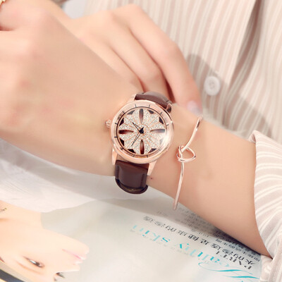 Womens Watch Square Simple&Elegant Retro Waterproof Trend Casual Womens Quartz Watch
Womens Watch Square Simple&Elegant Retro Waterproof Trend Casual Womens Quartz Watch