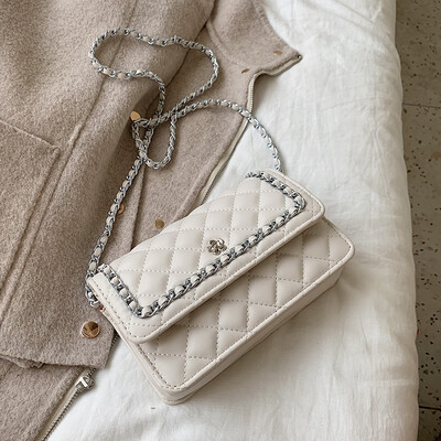 Small fragrance rhombic chain bag female 2019 autumn new wave wild Messenger bag chic mini Korean version of the small bag
Small fragrance rhombic chain bag female 2019 autumn new wave wild Messenger bag chic mini Korean version of the small bag