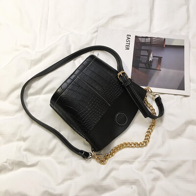 Ins retro network celebrity bucket bag woman 2019 new autumn winter Korean version of the new texture bag single shoulder oblique
Ins retro network celebrity bucket bag woman 2019 new autumn winter Korean version of the new texture bag single shoulder oblique
