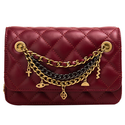 Chao Korean version of the wild Messenger bag chain shoulder simple fashion small square bag
Chao Korean version of the wild Messenger bag chain shoulder simple fashion small square bag
