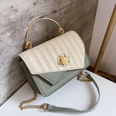 Small bag female Korean fashion woven chain contrast color small square bag wild lock portable Messenger bag
Small bag female Korean fashion woven chain contrast color small square bag wild lock portable Messenger bag