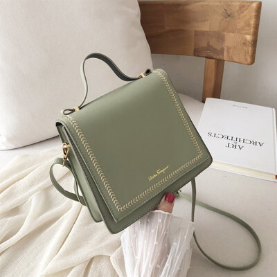 New summer chain bag temperament handbag 2019 Korean version of the color hand-held wild single shoulder slung fashion small square bag 
New summer chain bag temperament handbag 2019 Korean version of the color hand-held wild single shoulder slung fashion small square bag