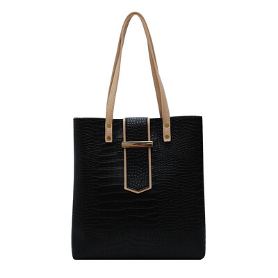 Tide Korean version of the color square small bag wild wide shoulder strap lock single shoulder Messenger bag
Tide Korean version of the color square small bag wild wide shoulder strap lock single shoulder Messenger bag
