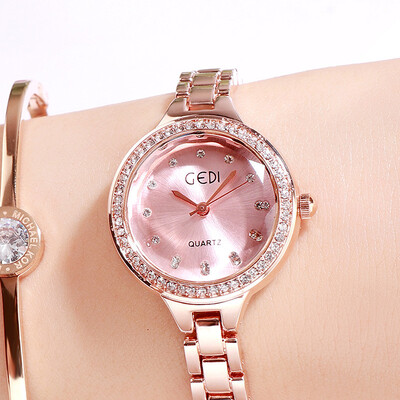 Celebrity temperament high value luxury ladies watch diamond watch small alloy watch female direct sales hot money
Celebrity temperament high value luxury ladies watch diamond watch small alloy watch female direct sales hot money