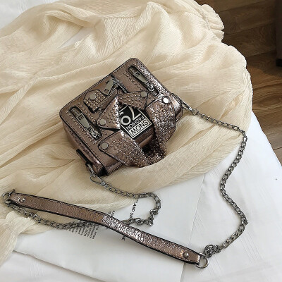 Rivet bag handbag 2019 new wave foreign gas simple simple chic chain shoulder Messenger bag
Rivet bag handbag 2019 new wave foreign gas simple simple chic chain shoulder Messenger bag