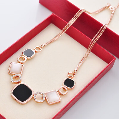 Decorative jewelry popular accessories ladies trend sweater chain fashion necklace short clavicle chain
Decorative jewelry popular accessories ladies trend sweater chain fashion necklace short clavicle chain
