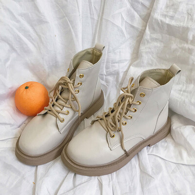 2018 New Autumn ins White Martins Female English Students Korean version of Joker Short Barrel Spring&Autumn Boots Female
2018 New Autumn ins White Martins Female English Students Korean version of Joker Short Barrel Spring&Autumn Boots Female