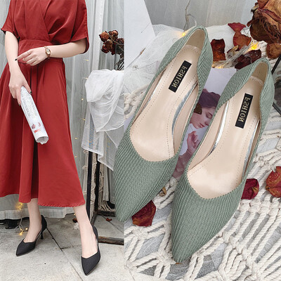Small fresh high-heeled shoes girls summer new net red fine with knitted pointed shallow mouth sin
Small fresh high-heeled shoes girls summer new net red fine with knitted pointed shallow mouth sin