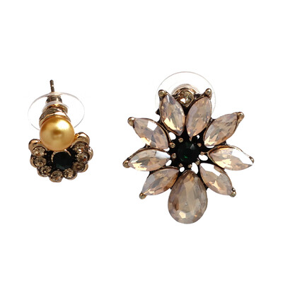 Brincos 2 colors Women Bijoux 2017 Summer Blooming Flower Crystal Earrings for women Factory Wholesale
Brincos 2 colors Women Bijoux 2017 Summer Blooming Flower Crystal Earrings for women Factory Wholesale
