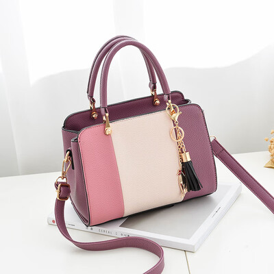 Woman slanted bag Korean version 100 single shoulder bag simple small square bag lady fashion handbag
Woman slanted bag Korean version 100 single shoulder bag simple small square bag lady fashion handbag