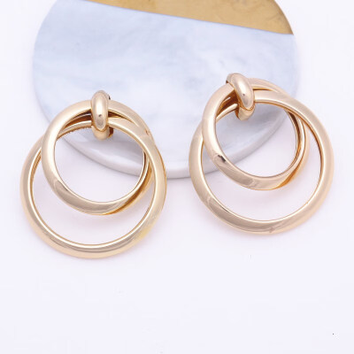 8 Styles Big Circle Earrings for Women Simple Metal Statement Earrings Twisted Round Drop Earrings Knot Wedding Party Jewelry
8 Styles Big Circle Earrings for Women Simple Metal Statement Earrings Twisted Round Drop Earrings Knot Wedding Party Jewelry