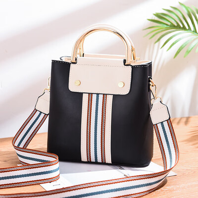 Womens bag 2019 summer new bag Europe&America PU leather fashion handbags Messenger shoulder bag
Womens bag 2019 summer new bag Europe&America PU leather fashion handbags Messenger shoulder bag
