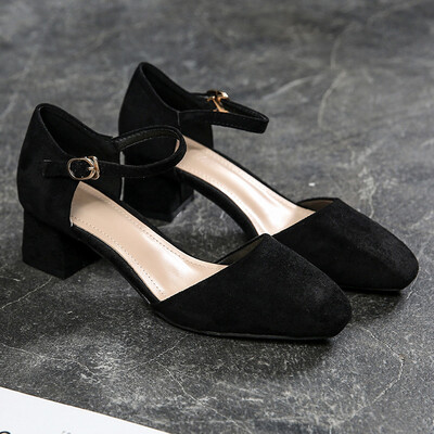 2019 New Korean ins with wild square head buckle womens shoes Baotou sandals women summer thick heels
2019 New Korean ins with wild square head buckle womens shoes Baotou sandals women summer thick heels