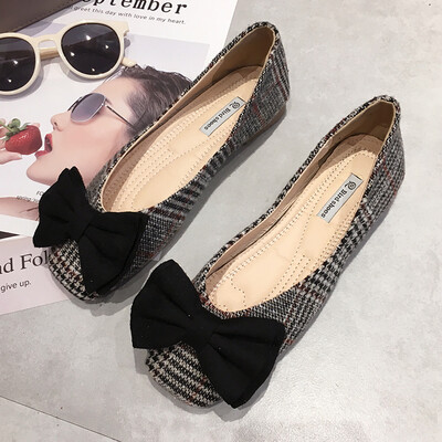 Summer style Korean version Baitie bow flat head shallow mouth fairy retro flat heel flat sole single shoe woman
Summer style Korean version Baitie bow flat head shallow mouth fairy retro flat heel flat sole single shoe woman