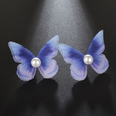 1Pair Temperament 6 Colors 3D Simulation Butterfly Earrings for Women Imitation Pearl Stud Earrings Fashion Jewelry
1Pair Temperament 6 Colors 3D Simulation Butterfly Earrings for Women Imitation Pearl Stud Earrings Fashion Jewelry