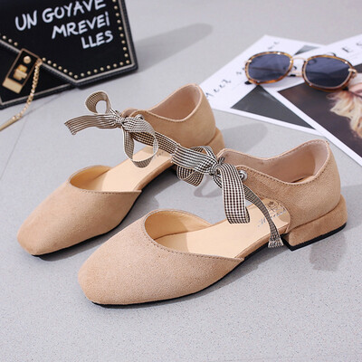 Single shoe female spring style thick heel shallow mouth low heel velvet surface simple butterfly knot bag head hollow sandals
Single shoe female spring style thick heel shallow mouth low heel velvet surface simple butterfly knot bag head hollow sandals