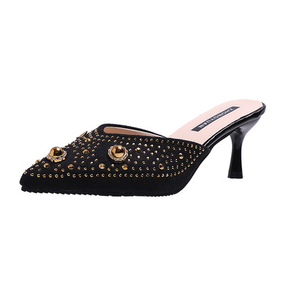 In spring&summer the new fine heel heels are worn by the woman with a word of sandals&slippers in the head of a single sh
In spring&summer the new fine heel heels are worn by the woman with a word of sandals&slippers in the head of a single sh