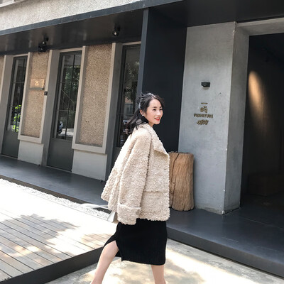Haining environmental fur koala roll sheep shearing coat long female fur one 2019 winter new stitching size roll wool Korean versi
Haining environmental fur koala roll sheep shearing coat long female fur one 2019 winter new stitching size roll wool Korean versi