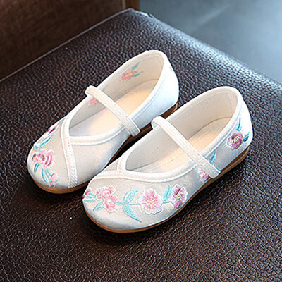 Toddler Baby Girls Ballet Flats Chinese Traditional Embroidered Shoes for Cheongsam
Toddler Baby Girls Ballet Flats Chinese Traditional Embroidered Shoes for Cheongsam