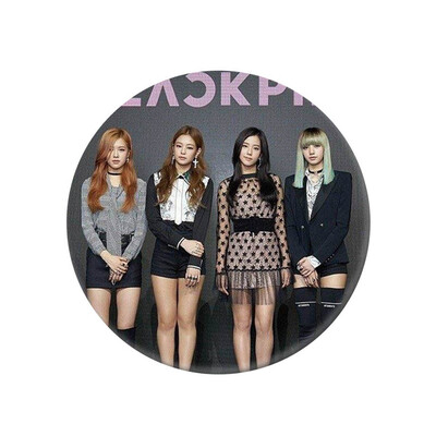 KPOP BLACKPINK Same paragraph Personalized Round Badge Super Cute Bag Pendant Boys Girls Accessories Hot Gift for Fan
KPOP BLACKPINK Same paragraph Personalized Round Badge Super Cute Bag Pendant Boys Girls Accessories Hot Gift for Fan