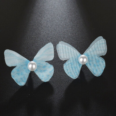 1Pair Temperament 6 Colors 3D Simulation Butterfly Earrings for Women Imitation Pearl Stud Earrings Fashion Jewelry
1Pair Temperament 6 Colors 3D Simulation Butterfly Earrings for Women Imitation Pearl Stud Earrings Fashion Jewelry