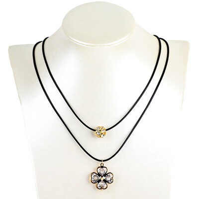 Gold Plated 2 Layer Chain Diamond Pendant Chain of Multilayer Hollow Leaves Clavicular Necklace
Gold Plated 2 Layer Chain Diamond Pendant Chain of Multilayer Hollow Leaves Clavicular Necklace