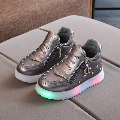 Autumn Children Shoes Girl Fashion LED Lights Soft Casual Sports Walking Toddler Shoes
Autumn Children Shoes Girl Fashion LED Lights Soft Casual Sports Walking Toddler Shoes