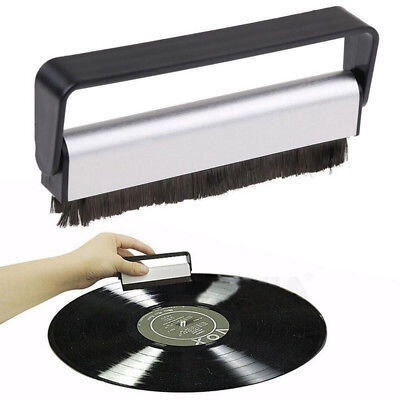 Black Carbon Fiber Anti-Static Record Cleaning Brush Cleaner Audio Stylus Dust Remover
Black Carbon Fiber Anti-Static Record Cleaning Brush Cleaner Audio Stylus Dust Remover