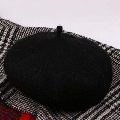 New beret women autumn&winter Korean version of the Japanese soft sister British painter hat woman sweet cute bud hat set
New beret women autumn&winter Korean version of the Japanese soft sister British painter hat woman sweet cute bud hat set