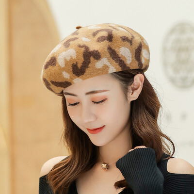 The new Korean version of the 2019 camouflage beret vintage pumpkin hat art wool tweed thickened warm 100 womens hat
The new Korean version of the 2019 camouflage beret vintage pumpkin hat art wool tweed thickened warm 100 womens hat